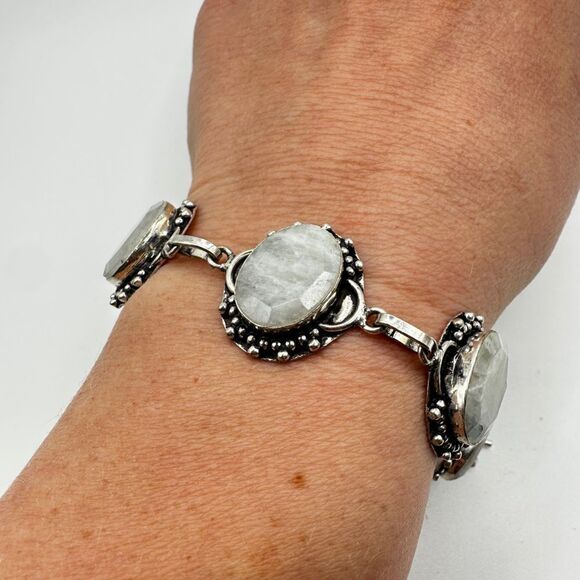 8.25" faceted oval cut moonstone bracelet in sterling silver! - Picture 4 of 10